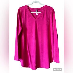 Long sleeve pink v neck top